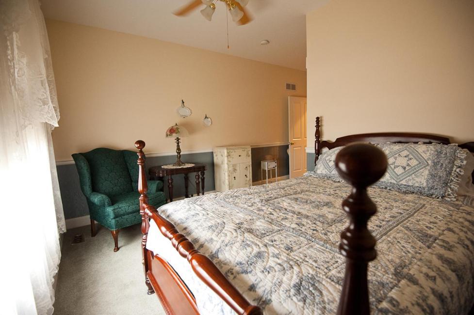 Victorian Veranda Country Inn Lawrence Camera foto