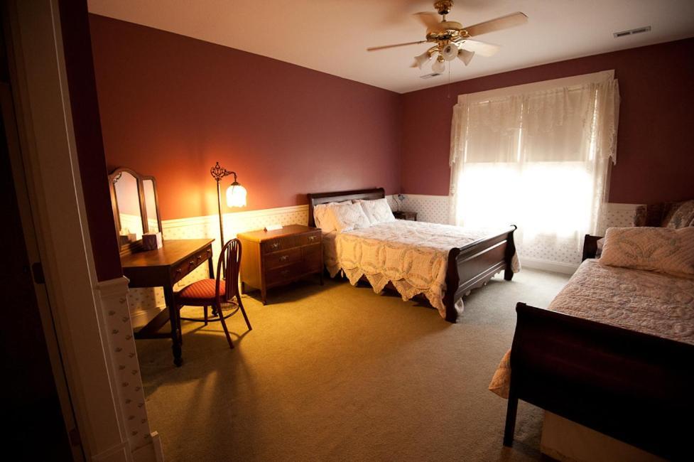 Victorian Veranda Country Inn Lawrence Camera foto